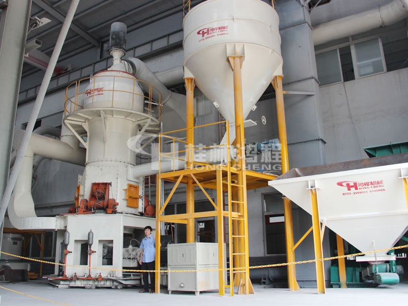 石灰石制粉工艺，超细立式磨粉机，超细立磨，超细磨粉机，磨粉机价格，磨粉机械，磨粉设备，桂林鸿程