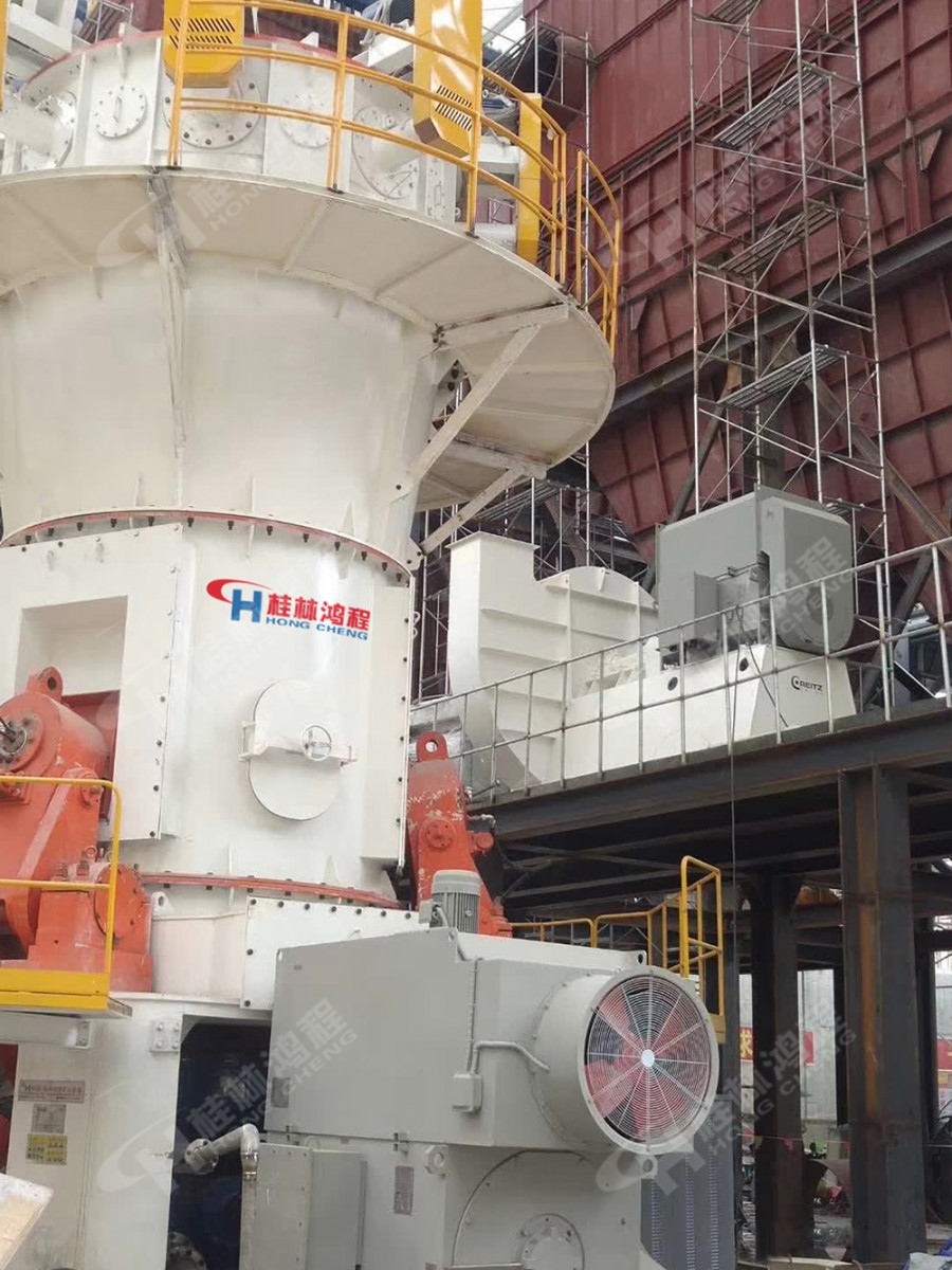 国内某碳酸钙企业迎来三台HLMX1700超细立磨和HC1900大型雷蒙磨安装工程顺利开展喜讯！
